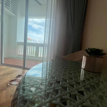 Straits Quay Marina Suites Penang By Aurorahomes Bagan Jermal Kültér fotó