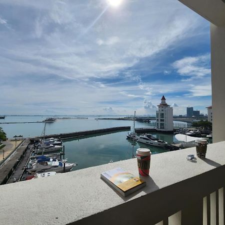 Straits Quay Marina Suites Penang By Aurorahomes Bagan Jermal Kültér fotó