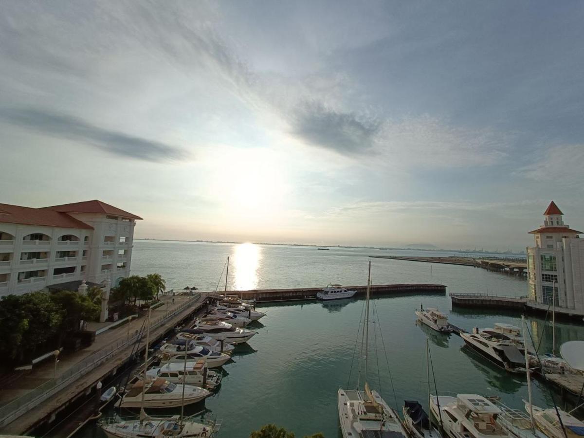 Straits Quay Marina Suites Penang By Aurorahomes Bagan Jermal Kültér fotó