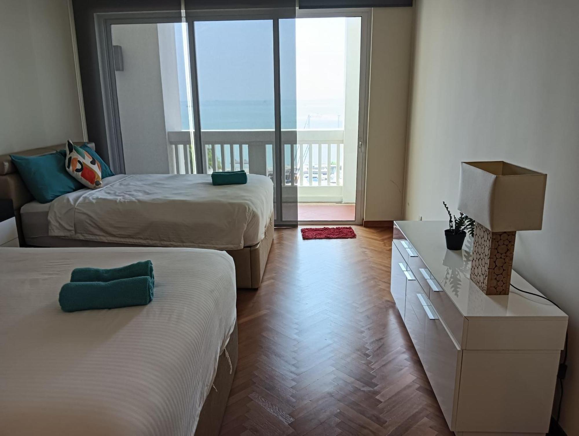 Straits Quay Marina Suites Penang By Aurorahomes Bagan Jermal Kültér fotó