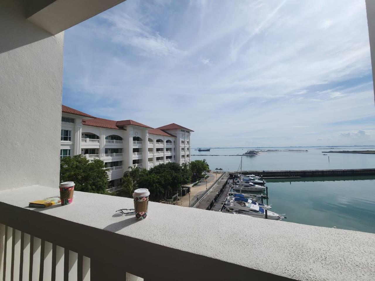 Straits Quay Marina Suites Penang By Aurorahomes Bagan Jermal Kültér fotó